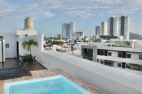 Rincon Colonial Apartments