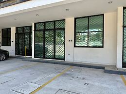 Rincon Colonial Apartments