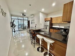 Rincon Colonial Apartments