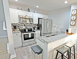 Seven Dwarfs Resort -Close to Disney