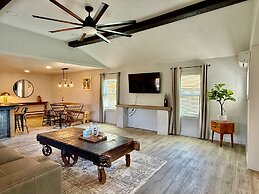 Comfortable Studio With Modern Touches 9A