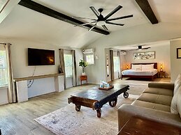 Comfortable Studio With Modern Touches 9A