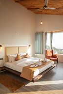 Spellmount - Himalayan View Infinity Pool Resort In Kausani
