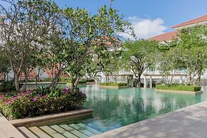 Straits Quay Waterside Suites