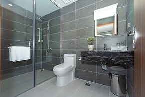 Bamboo Riverside Boutique Hotel