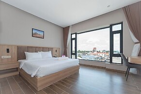 Bamboo Riverside Boutique Hotel