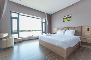 Bamboo Riverside Boutique Hotel