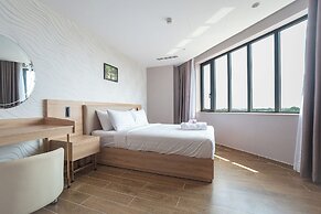 Bamboo Riverside Boutique Hotel