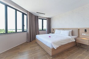 Bamboo Riverside Boutique Hotel