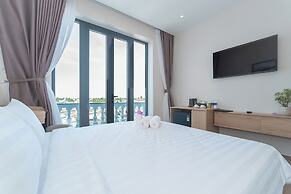 Bamboo Riverside Boutique Hotel