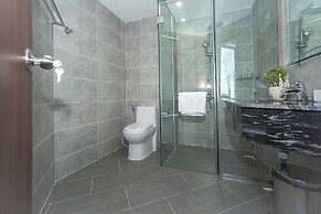 Bamboo Riverside Boutique Hotel