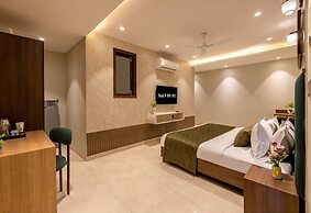 Saltstayz Premier - Paschim Vihar