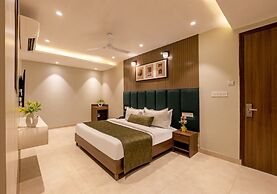 Saltstayz Premier - Paschim Vihar