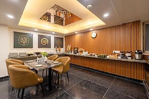 Saltstayz Premier - Paschim Vihar