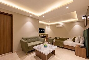 Saltstayz Premier - Paschim Vihar