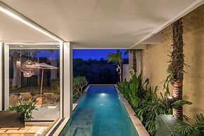 The Luminous Villa Uluwatu