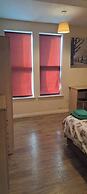 Room-charming Leicester Guest Room With