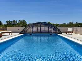 Rustic Villa Perosa With Heated Pool