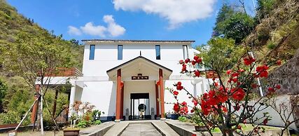 XiangLu YiMo Valley Retreat Guesthouse
