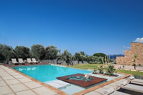 Lithos Villas