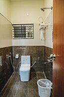 Merry Inn Luxe Suites Near KIAL