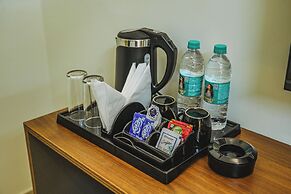 Merry Inn Luxe Suites Near KIAL