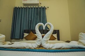 Merry Inn Luxe Suites Near KIAL