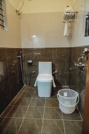 Merry Inn Luxe Suites Near KIAL