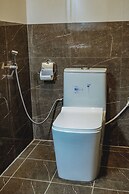 Merry Inn Luxe Suites Near KIAL