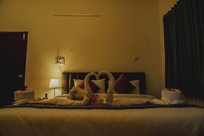 Merry Inn Luxe Suites Near KIAL