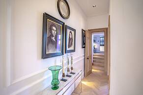 Cadogan Square - 2 Bedroom Apartment V