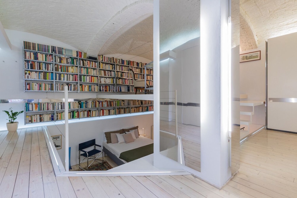 L Angolo del Libro by Wonderful Italy