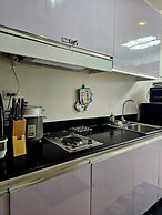 Hannah Crib at Shore Residences