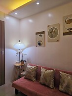 Hannah Crib at Shore Residences