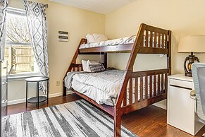 5 Mi to Eagle Creek Park: Home w/ Fenced Yard!