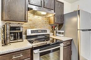 5 Mi to Eagle Creek Park: Home w/ Fenced Yard!