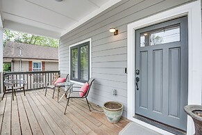 5 Mi to Dtwn Atl: Home w/ Office & Large Backyard!