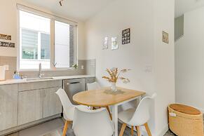 5 Mi to Dtwn: Pet-friendly Townhome in Seattle!