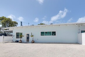 1 Mi to Key Largo Marina: Coastal Home w/ Hot Tub!