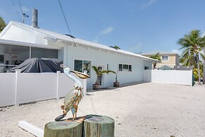 1 Mi to Key Largo Marina: Coastal Home w/ Hot Tub!
