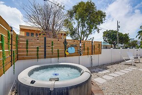 1 Mi to Key Largo Marina: Coastal Home w/ Hot Tub!