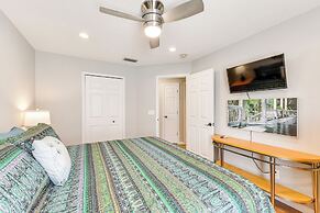 Home w/ Saltwater Pool: 15 Mi to Anna Maria Island