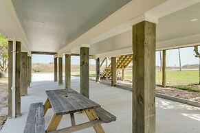 3 Mi to Rockport Beach: Home Near Aransas Bay