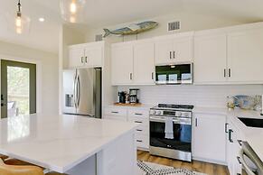 3 Mi to Rockport Beach: Home Near Aransas Bay