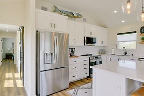 3 Mi to Rockport Beach: Home Near Aransas Bay