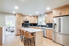 Family Home 6 Mi to Dtwn Cda: Lake & Sunset Views!