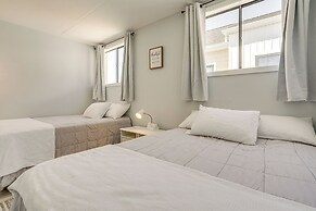 Walk to Beach: North Wildwood Condo w/ Pool Access