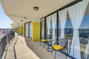 Walk to Beach: North Wildwood Condo w/ Pool Access