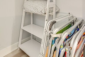 Walk to Beach: North Wildwood Condo w/ Pool Access