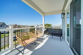 Close to Brigantine Beach: Home w/ 2 Decks